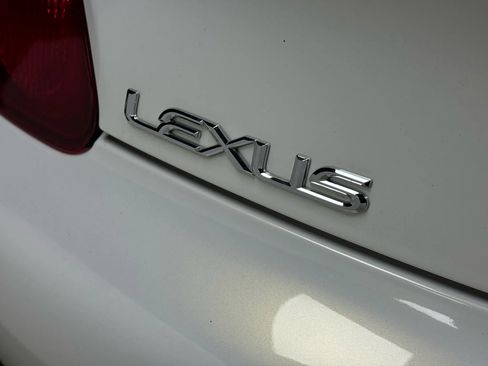 Used 2002 Lexus SC 430 Convertible image 11