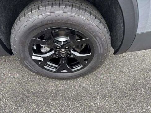 New 2026 Volkswagen Atlas Peak Edition image 10