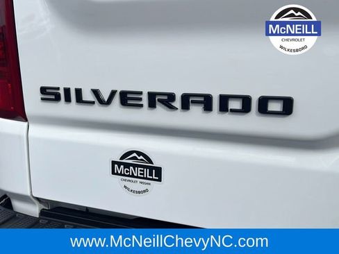 Used 2025 Chevrolet Silverado 1500 Custom w/ Turbomax Blackout Package image 31