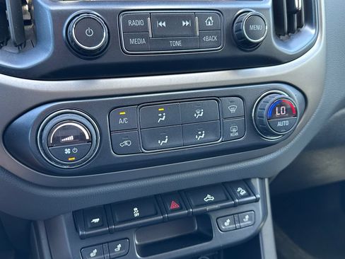 Used 2017 Chevrolet Colorado Z71 AWD/4WD image 15