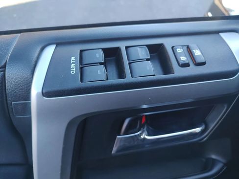 Used 2020 Toyota 4Runner SR5 image 15