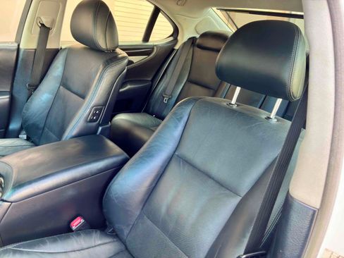 Used 2014 Lexus LS 460 AWD w/ Comfort Package image 40