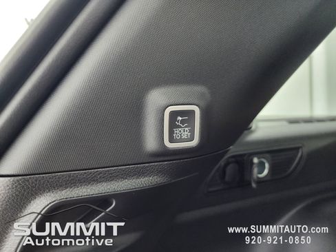 New 2025 Jeep Grand Cherokee Limited image 30