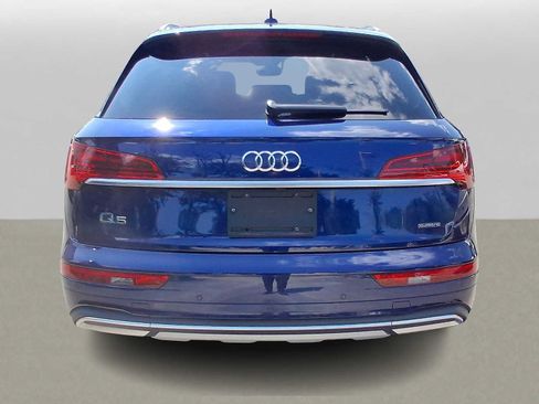 Used 2023 Audi Q5 2.0T Premium w/ Convenience Package AWD/4WD image 4