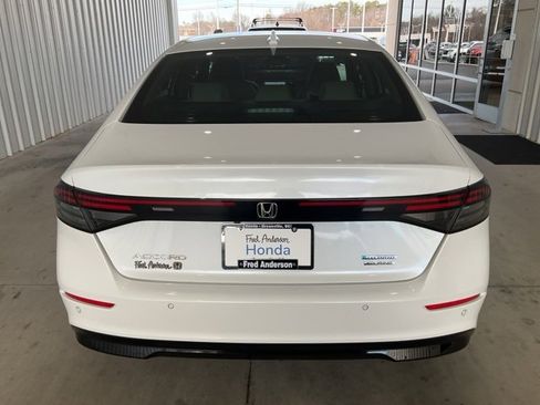 Certified 2024 Honda Accord Touring image 23