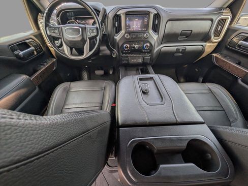 Used 2025 Chevrolet Silverado 1500 High Country AWD/4WD image 34