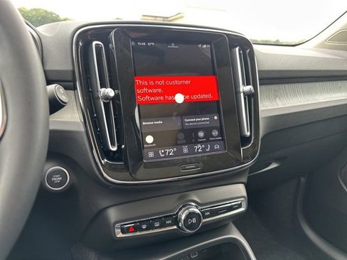 New 2026 Volvo XC40 B5 Plus w/ Protection Package Premier image 15