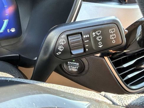 Used 2021 Ford Escape SEL w/ Technology Package AWD/4WD image 21