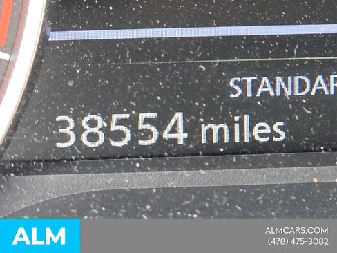 Used 2025 Nissan Rogue SV FWD image 25
