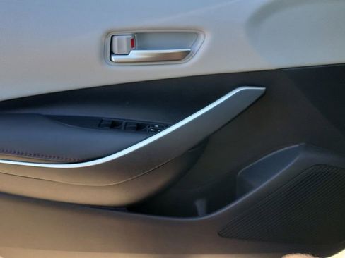 Used 2025 Toyota Corolla SE image 16