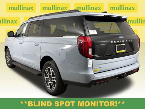 New 2026 Ford Expedition Max Active RWD image 9