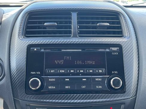 Used 2017 Mitsubishi Outlander Sport ES FWD image 23