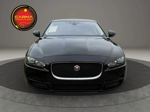 Used 2018 Jaguar XE Premium RWD image 9