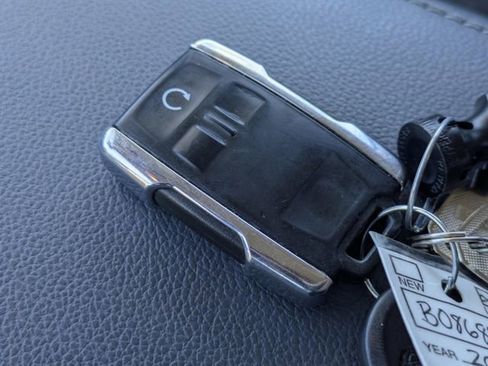 Used 2020 Chevrolet Colorado Z71 image 31