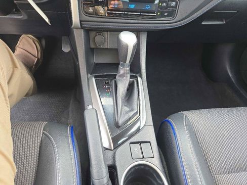 Used 2017 Toyota Corolla SE FWD image 16