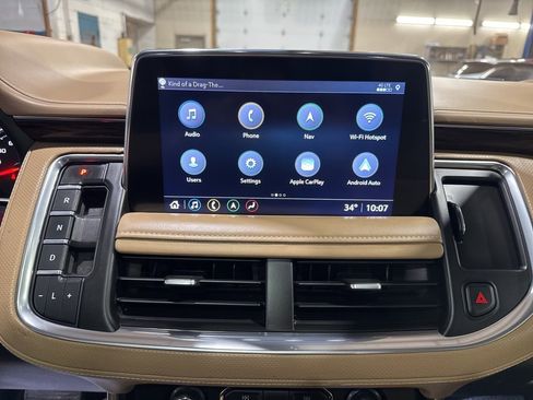 Used 2021 Chevrolet Tahoe Premier w/ Premium Package image 25