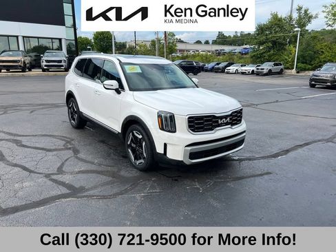 Certified 2024 Kia Telluride S w/ S Sunroof Package AWD/4WD image 7