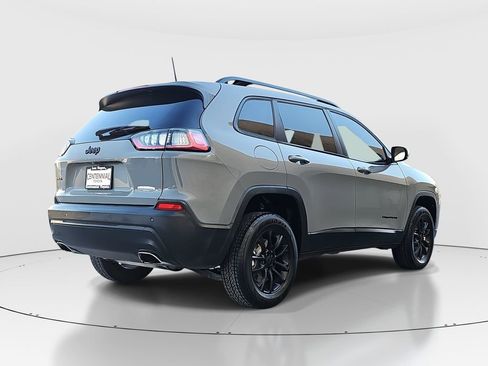 Used 2019 Jeep Cherokee Latitude Plus image 5