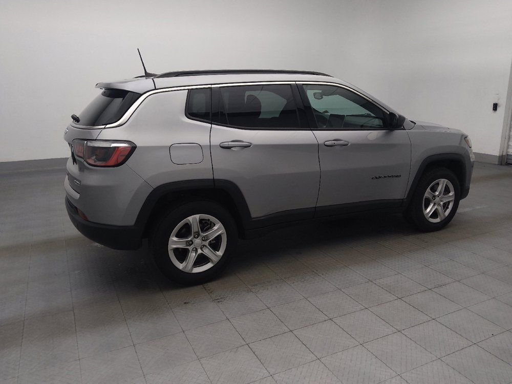 Used 2023 Jeep Compass Latitude AWD/4WD image 10