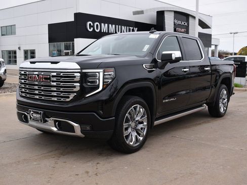 New 2025 GMC Sierra 1500 Denali image 3