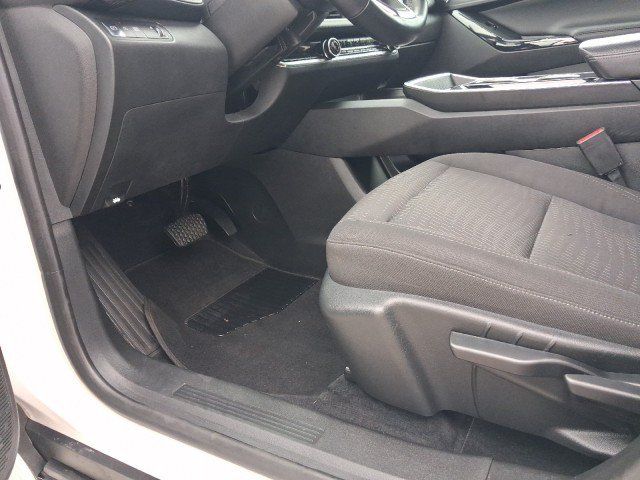 Used 2025 Chevrolet Equinox LT FWD image 16