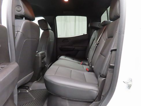 Used 2025 Chevrolet Colorado Trail Boss image 10