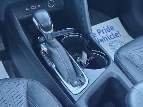 Used 2022 Buick Encore GX Essence w/ Experience Buick Package image 35