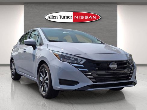 New 2025 Nissan Versa SV w/ Trunk Package image 2