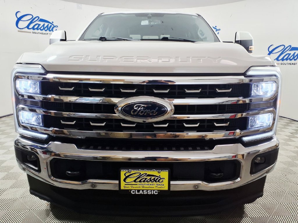Used 2023 Ford F250 Lariat w/ Lariat Ultimate Package AWD/4WD image 5