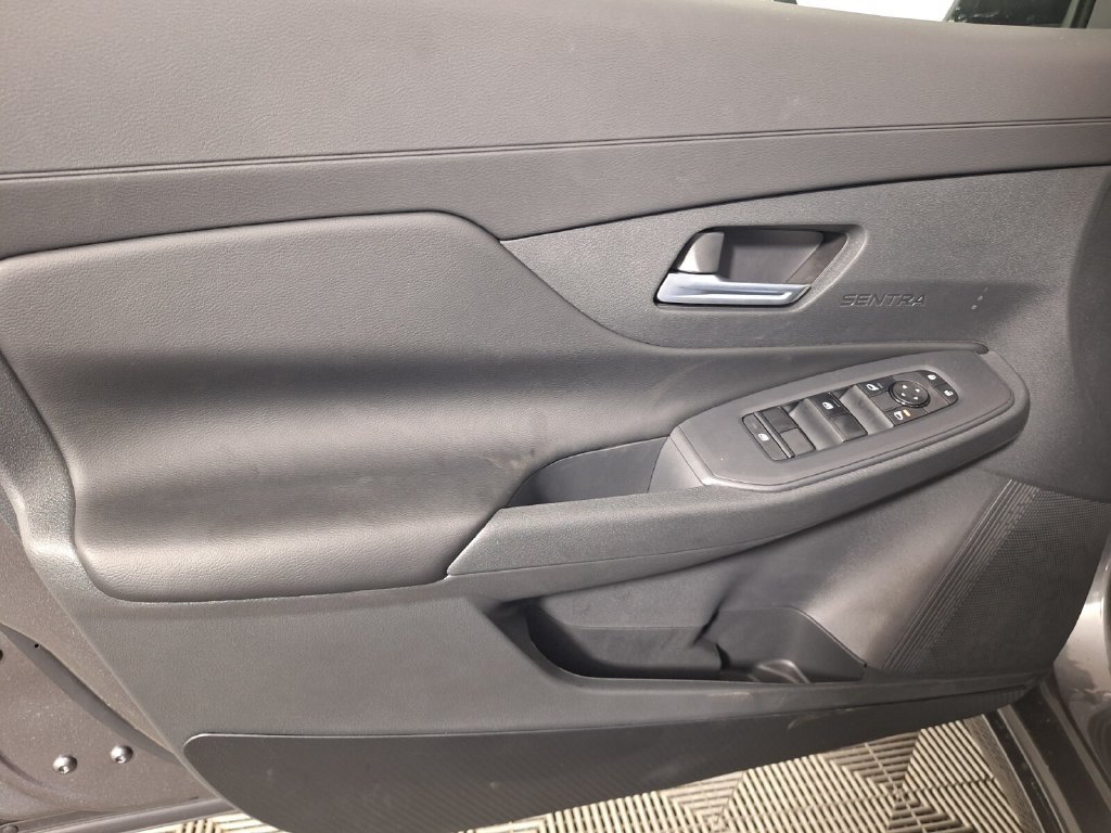 Used 2027 Nissan Sentra SV w/ Floor Mat Package FWD image 29