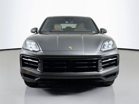 Certified 2026 Porsche Cayenne AWD/4WD image 10