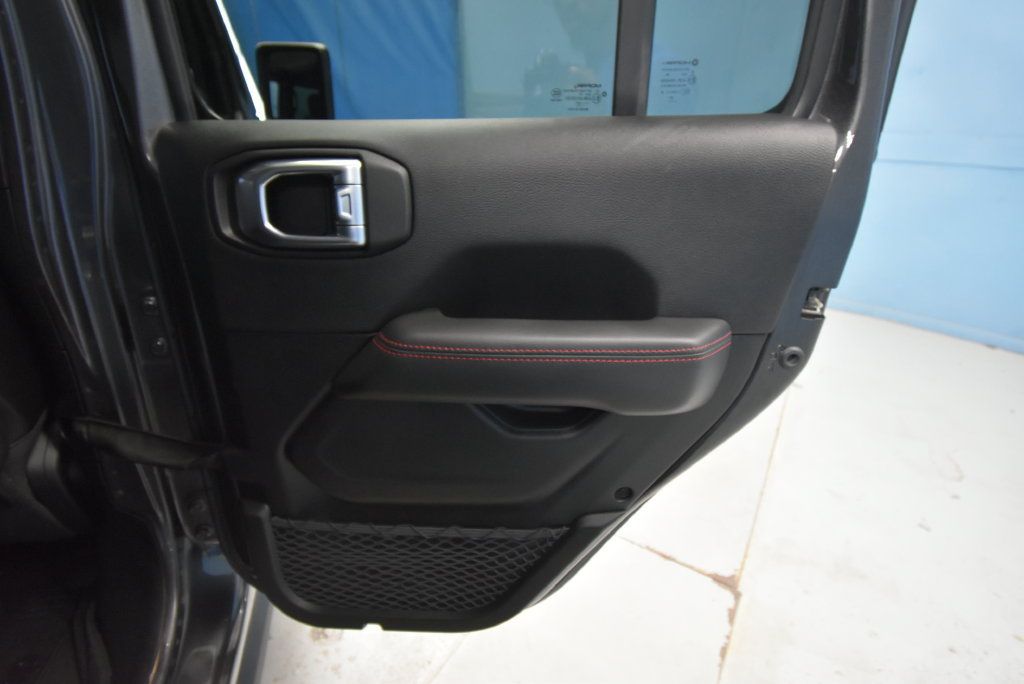 Used 2021 Jeep Gladiator Rubicon AWD/4WD image 25