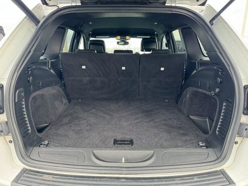 Used 2020 Jeep Grand Cherokee Altitude image 6