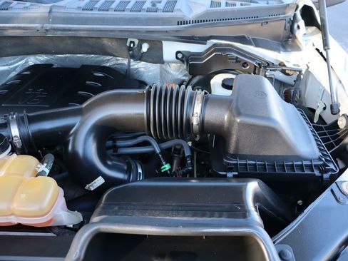 Used 2015 Ford F150 Lariat w/ Equipment Group 502A Luxury image 40