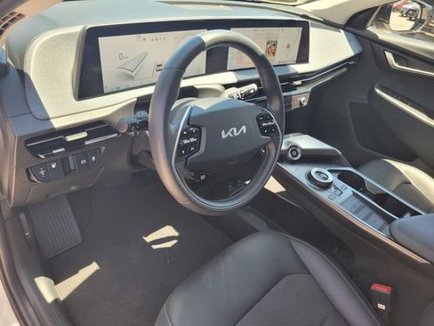 Used 2024 Kia EV6 Light RWD image 9