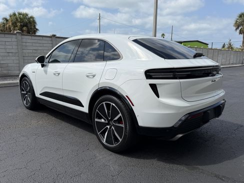 Certified 2024 Porsche Macan Turbo Electric image 3