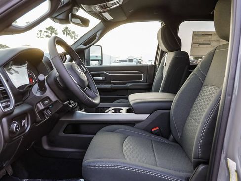 New 2026 RAM 2500 Big Horn AWD/4WD image 21
