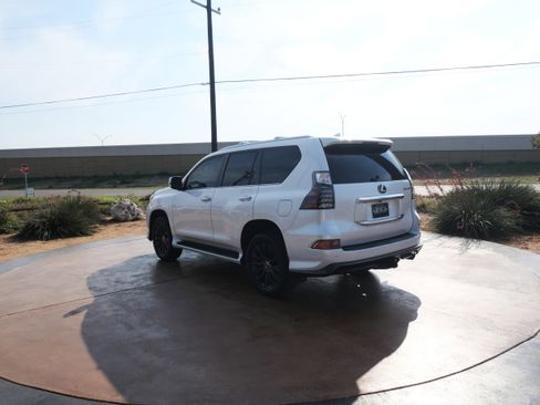 Used 2023 Lexus GX 460 Premium image 5