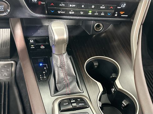 Used 2019 Lexus RX 350L FWD image 17