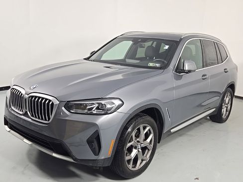 Certified 2023 BMW X3 xDrive30i w/ Premium Package image 3