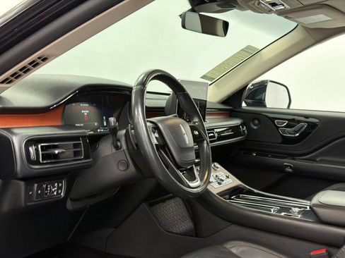 Used 2020 Lincoln Aviator Reserve w/ Equipment Group 201A AWD/4WD image 17