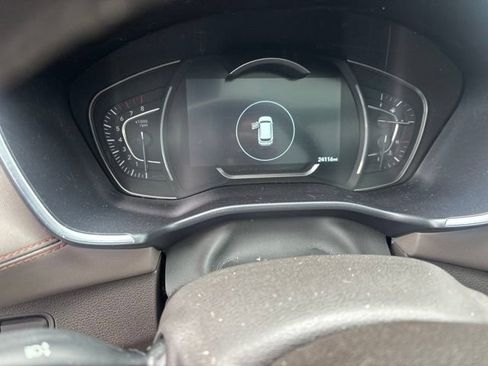 Used 2020 Hyundai Santa Fe Limited AWD/4WD image 9