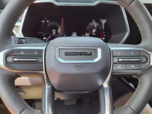 New 2026 GMC Canyon Denali w/ LPO, Denali Black Edition image 19