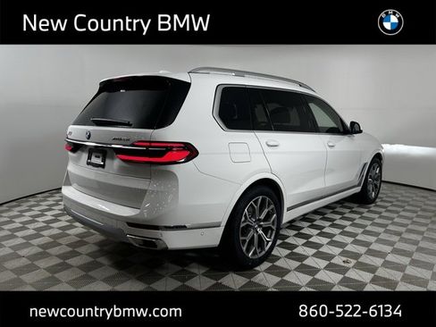 New 2026 BMW X7 xDrive40i w/ Premium Package image 7
