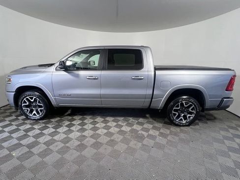 Used 2025 RAM 1500 Laramie AWD/4WD image 5