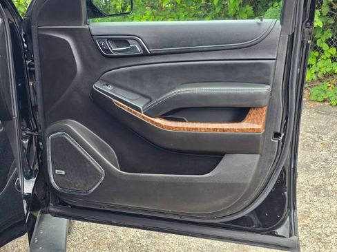 Used 2016 Chevrolet Tahoe LTZ AWD/4WD image 16