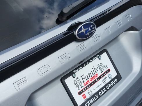 Used 2025 Subaru Forester Premium w/ Convenience Package #2 AWD/4WD image 6