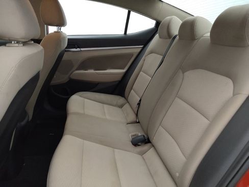 Used 2019 Hyundai Elantra SEL FWD image 17