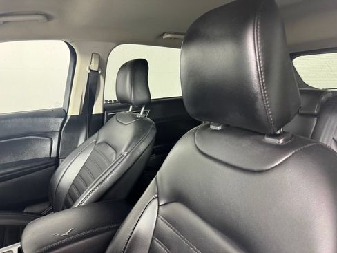 Used 2021 Ford Edge SEL FWD image 10