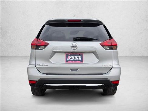Used 2018 Nissan Rogue SL AWD/4WD image 4